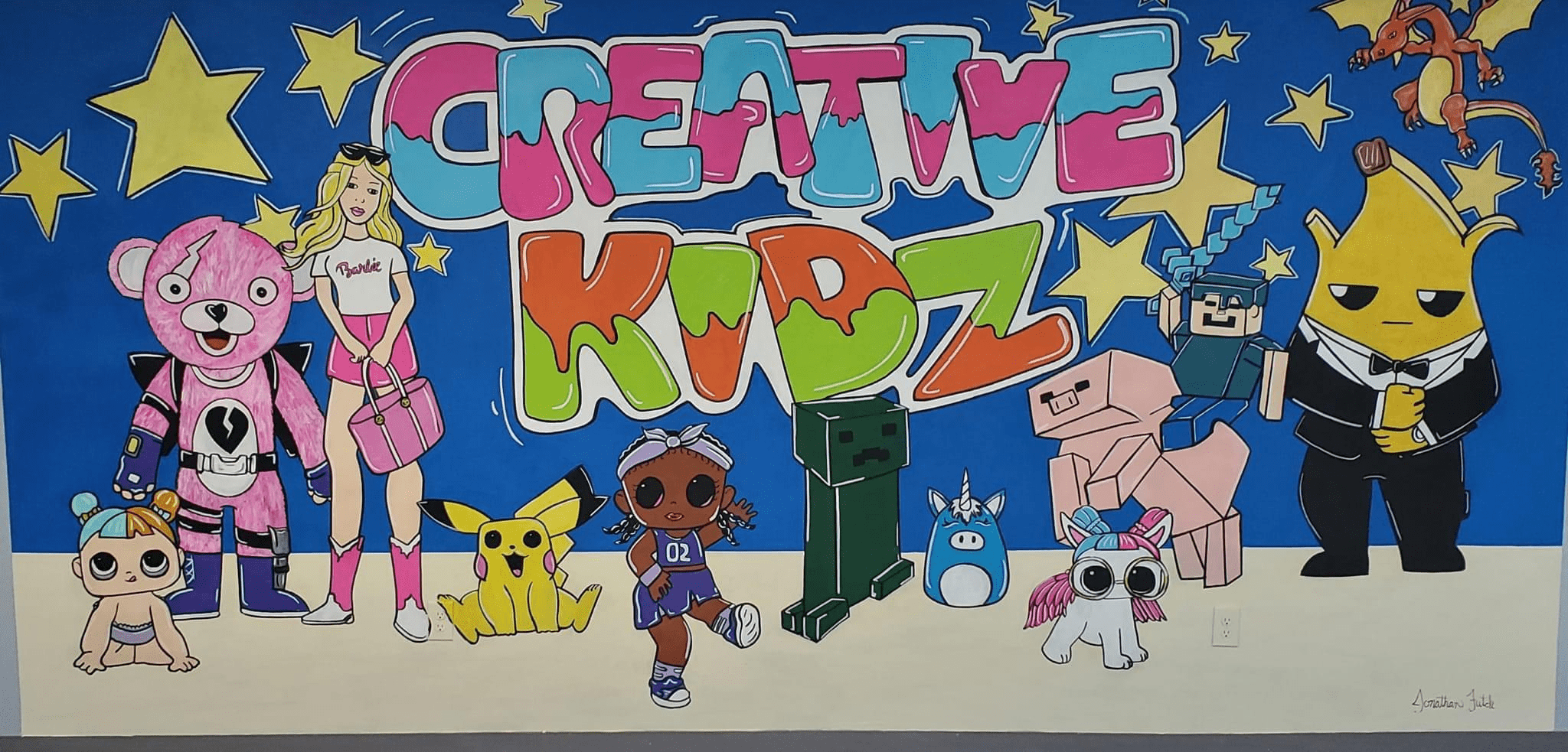 Creative Kidz cartoonish wall